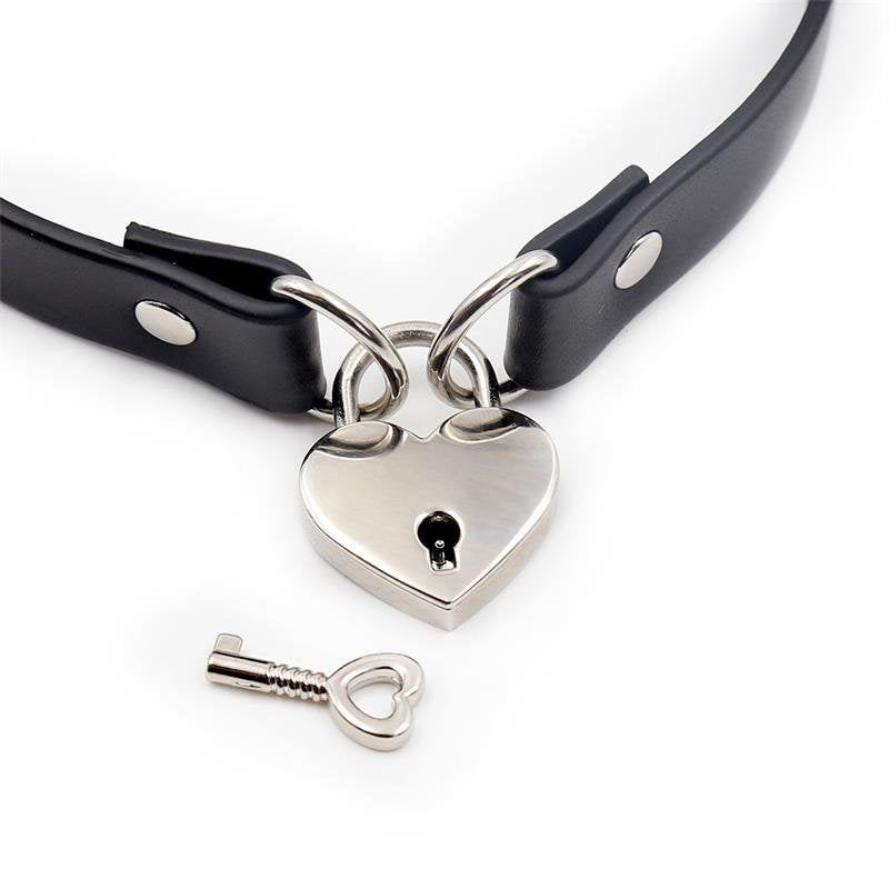 Collare CINDERELLA con lucchetto a cuore in pelle vegana taglia unica